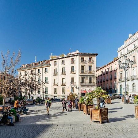 For You Rentals Teatro Real Plaza Apartment Temporal Saint Martin Madrid Tru5 Eksteriør bilde